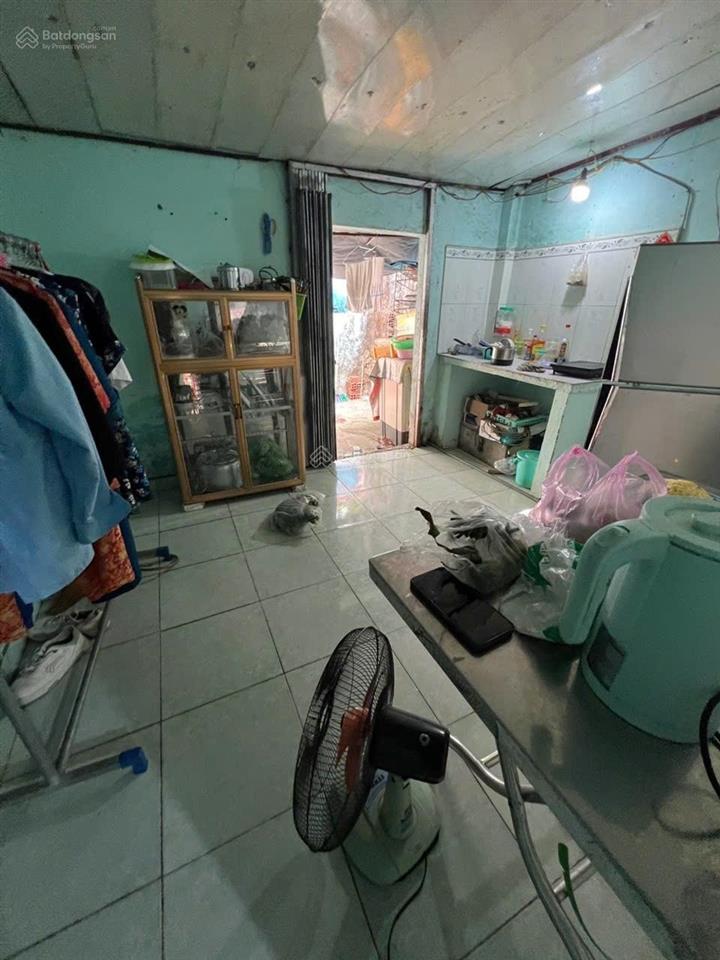 Bán nhà riêng tại hẻm ô tô thạnh lộc, 3,5 tỷ, 60m2, 2pn, 1wc, giá ưu đãi