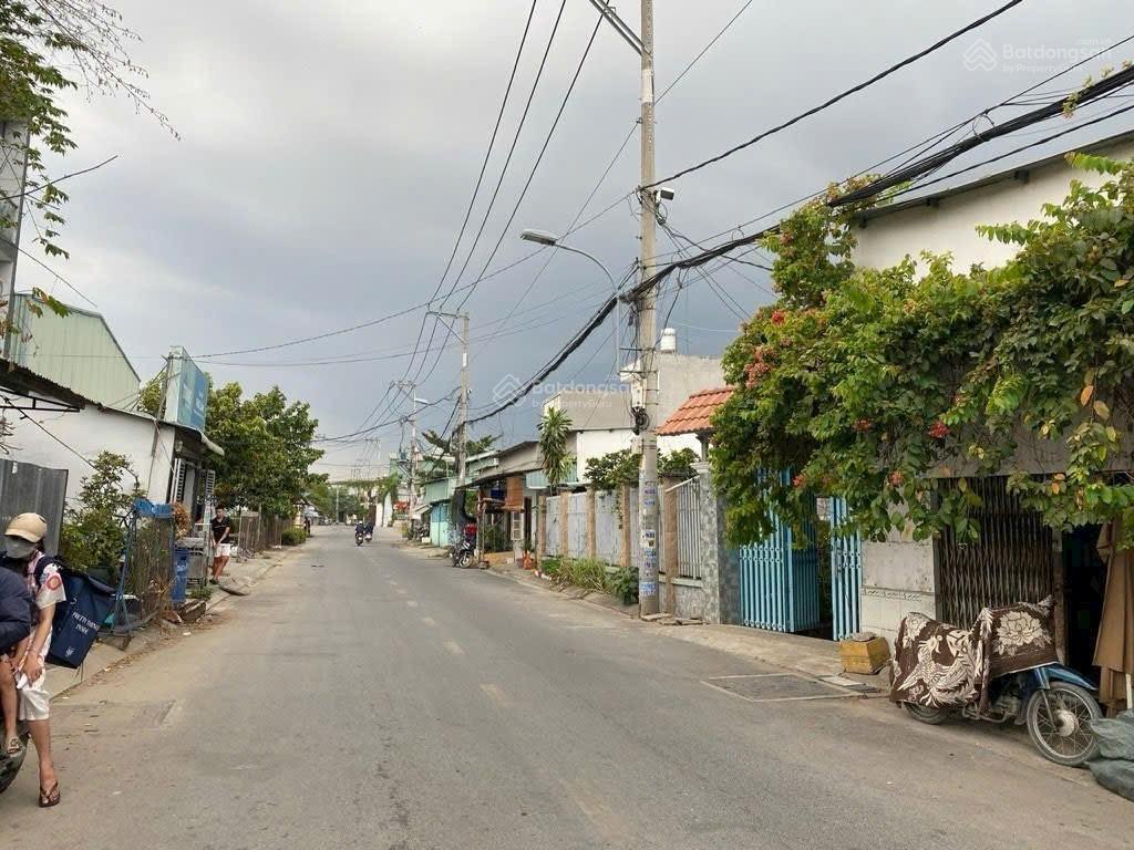 Bán lô đất mặt tiền an phú đông 25, gần đh nguyễn tất thành hơn 4 tỷ.
