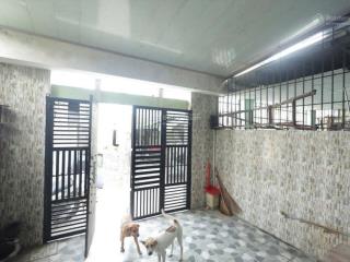 Nhà nở hậu 80m2, ngang 4.2m, 2 tầng 4pn, ở ngay, gần trường học, chỉ hơn 4 tỷ