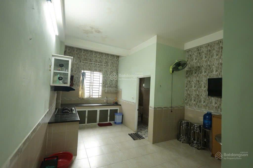 Nhà nở hậu 80m2, ngang 4.2m, 2 tầng 4pn, ở ngay, gần trường học, chỉ hơn 4 tỷ