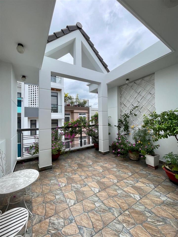 Ngã tư ga  hẻm xe hơi 7m  nhà 4 tầng đẹp như mới  52m  chỉ 6.x tỷ  ở ngay