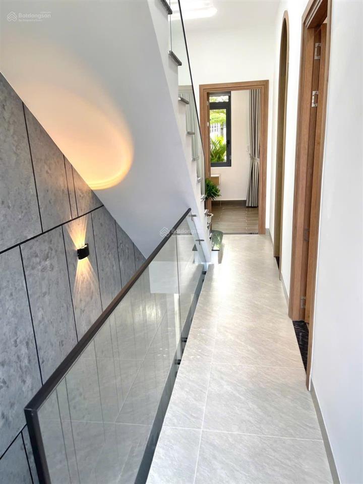 Chính chủ bán nhà đẹp full nội thất mới  đường số 8  kế đông tăng long (q9 cũ). giá chào 6.5tỷ