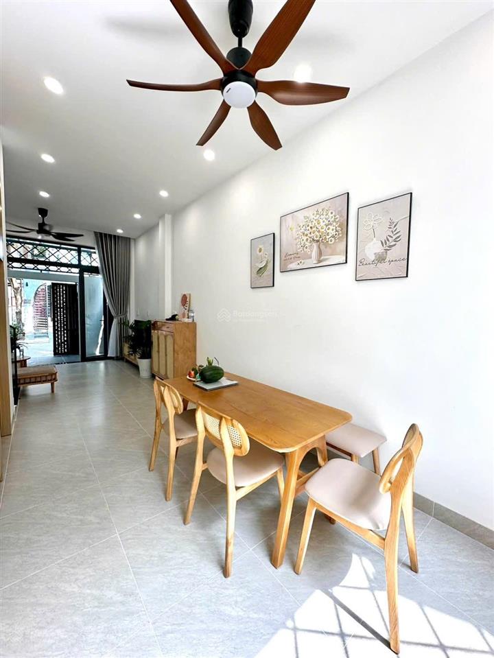 Chính chủ bán nhà đẹp full nội thất mới  đường số 8  kế đông tăng long (q9 cũ). giá chào 6.5tỷ