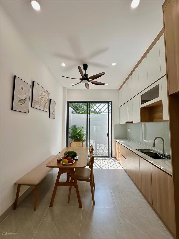 Chính chủ bán nhà đẹp full nội thất mới  đường số 8  kế đông tăng long (q9 cũ). giá chào 6.5tỷ