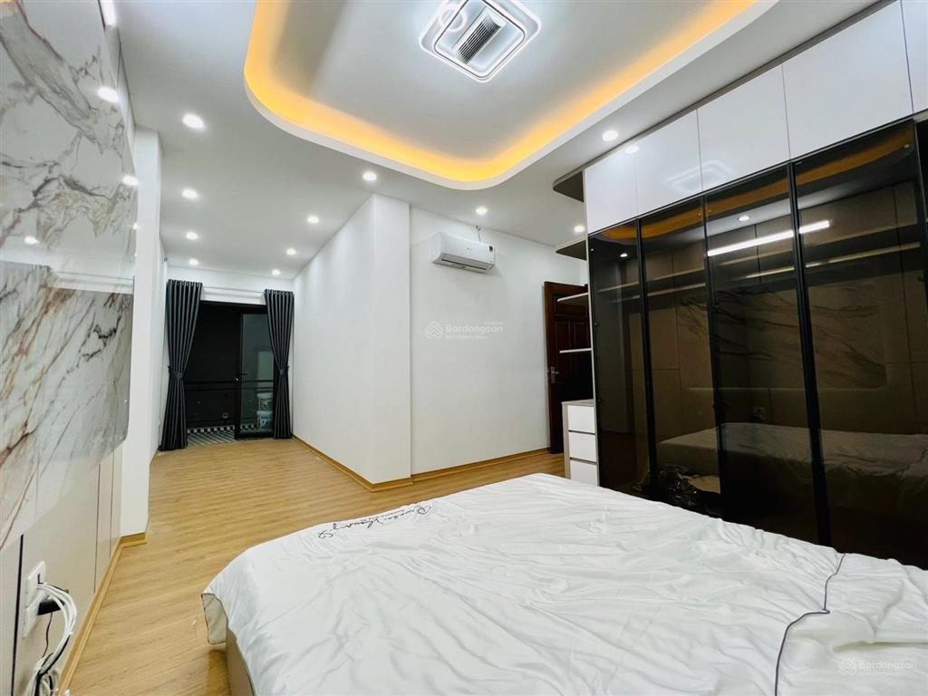 Bán siêu phẩm nguyễn lương bằng xây mới 39m2  thang máy  ô tô đỗ cổng  30m ra hồ 11.85 tỷ