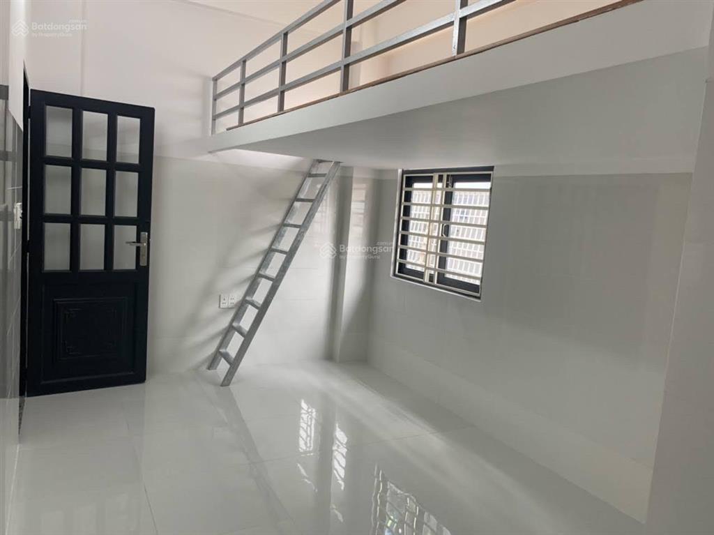 Cho thuê phòng trọ căn góc 2 cửa sổ rất thoáng mát  ngay cạnh chợ  trường  gò vấp  sài gòn