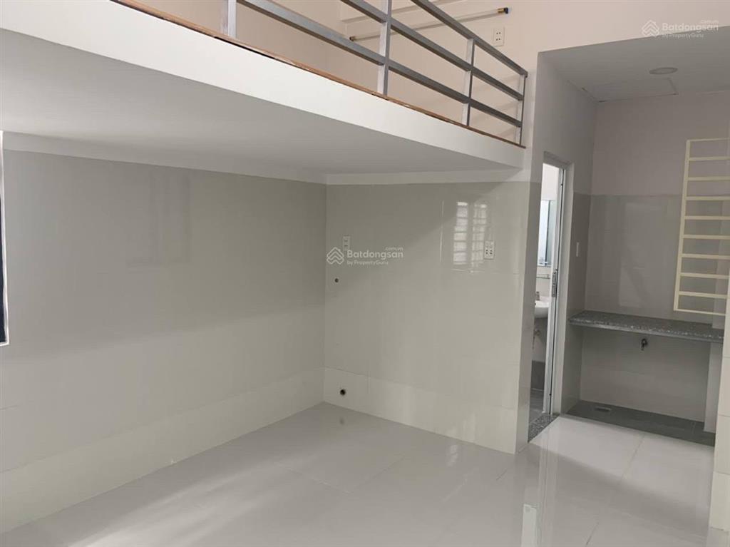 Cho thuê phòng trọ căn góc 2 cửa sổ rất thoáng mát  ngay cạnh chợ  trường  gò vấp  sài gòn