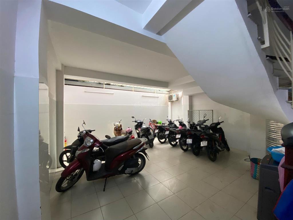 Chính chủ cần cho thuê phòng 2 cửa sổ căn góc, gác xếp  ngay cạnh chợ  2 trường đh  gò vập tphcm
