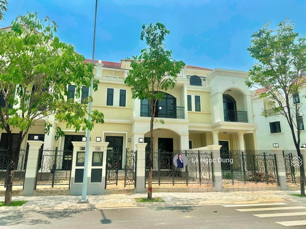 Nhận nhà ngay nhà phố tai thỏ elite 2 120m2 chỉ 4.8 tỷ thanh toán 2.9 tỷ  pkd 0931 556 ***