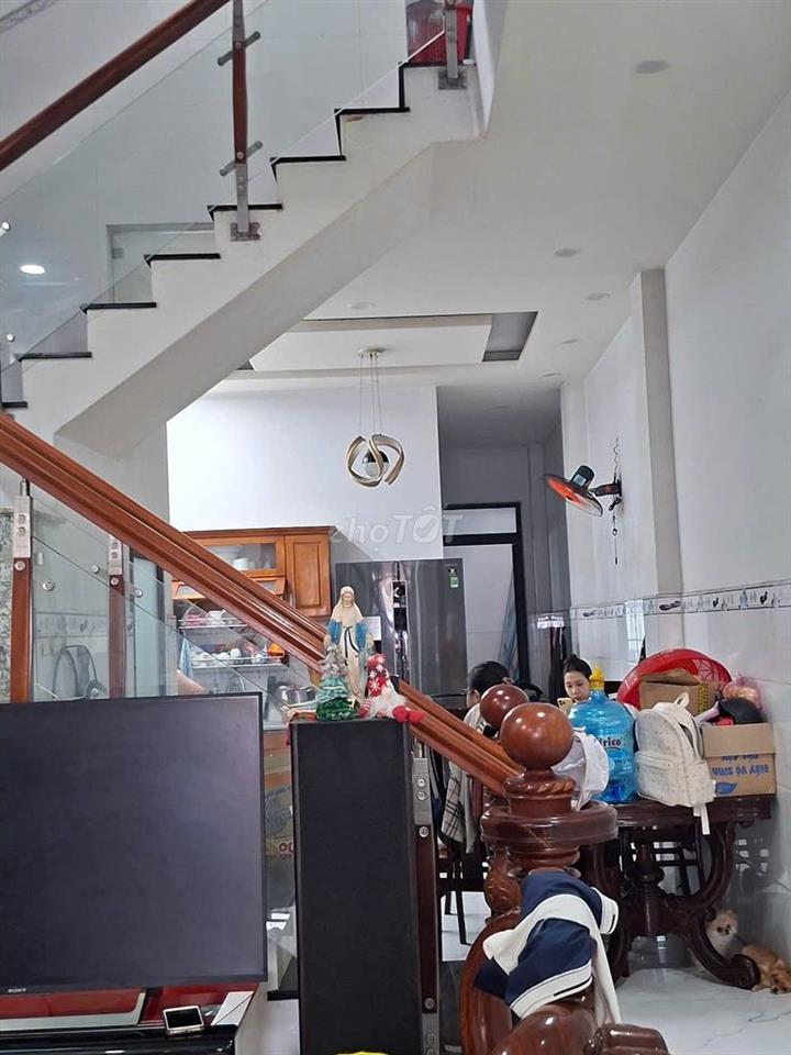 Nhà MT Trần Thị Hè Q12 diện tích lớn 4.3x27m, 2 tầng kiên cố, 7.5 tỷ