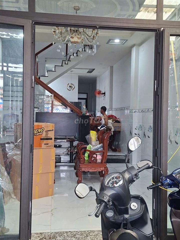 Nhà MT Trần Thị Hè Q12 diện tích lớn 4.3x27m, 2 tầng kiên cố, 7.5 tỷ