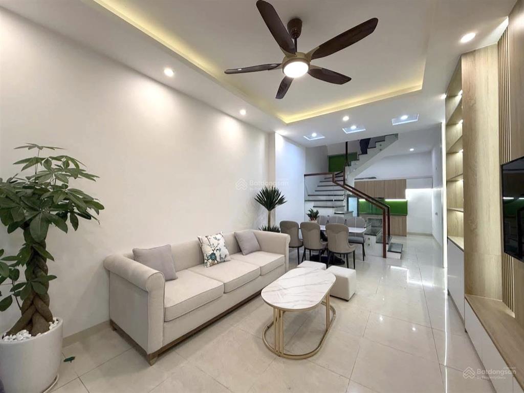 Bán nr 4 tầng 3pn, 3wc tại yên lũng, 10,5 tỷ, 45m2 hàng hot kinh doanh