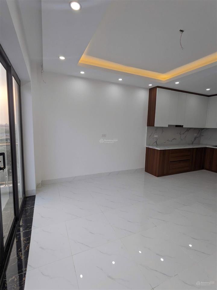 Cho thuê nr 4pn, 5wc, 50m2, 15 triệu, ở ngãi cầu, hoài đức, hà nội, đẹp xuất sắc! thang máy