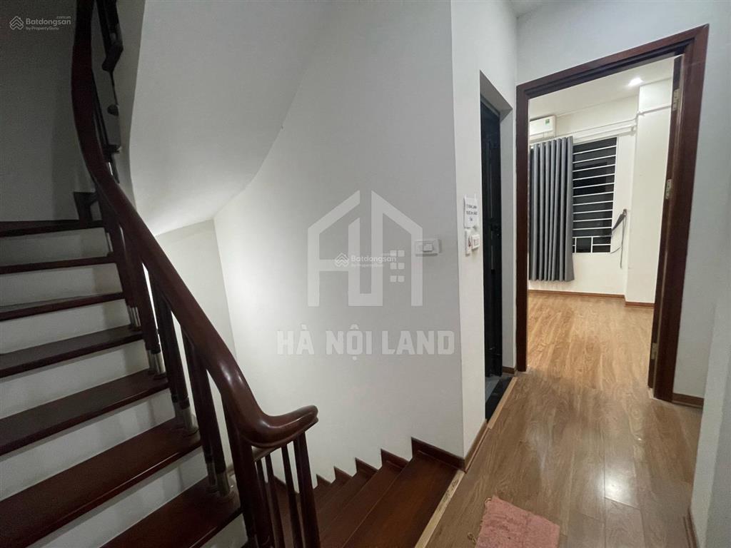 Bán nhà 4 tầg 35m2, 5 phòg ngủ, lô góc ôtô đỗ cửa, khu vân canh. giá chỉ 6.95tỷ