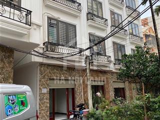Bán nhà 4 tầg 35m2, 5 phòg ngủ, lô góc ôtô đỗ cửa, khu vân canh. giá chỉ 6.95tỷ