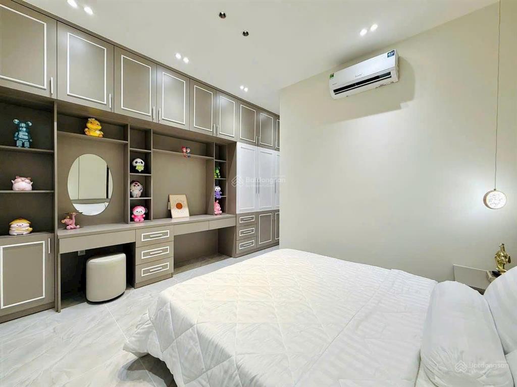 Bán nhà kdc trung sơn, bình chánh. 4 tầng btct chắc chắn. dt 120m2, ngang 6m. giá chỉ 19 tỷ.