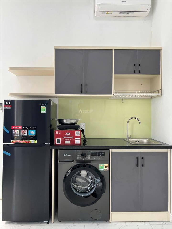 Căn hộ full nội thất 45m2 ban công & máy giặt riêng ở cách mạng tháng 8 sát bên ngã tư bảy hiền