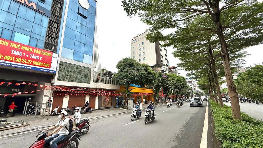 Sang nhượng văn phòng 80m2 vuông vắn tại mặt phố kim mã