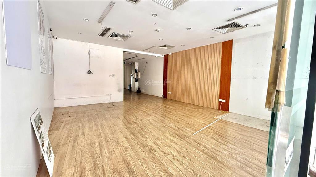 Cho thuê mbkd tầng 1 tại kim mã, 50 triệu/th, 120m², mặt tiền 7m, chính chủ