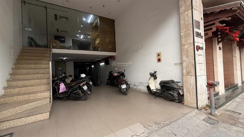 Cho thuê mbkd tầng 1 tại kim mã, 50 triệu/th, 120m², mặt tiền 7m, chính chủ