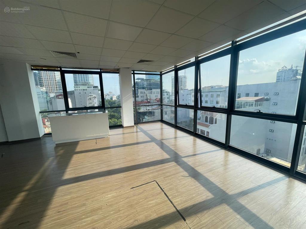 Cho thuê văn phòng tại phố bà triệu, 40 triệu, 150 m2, giá tốt