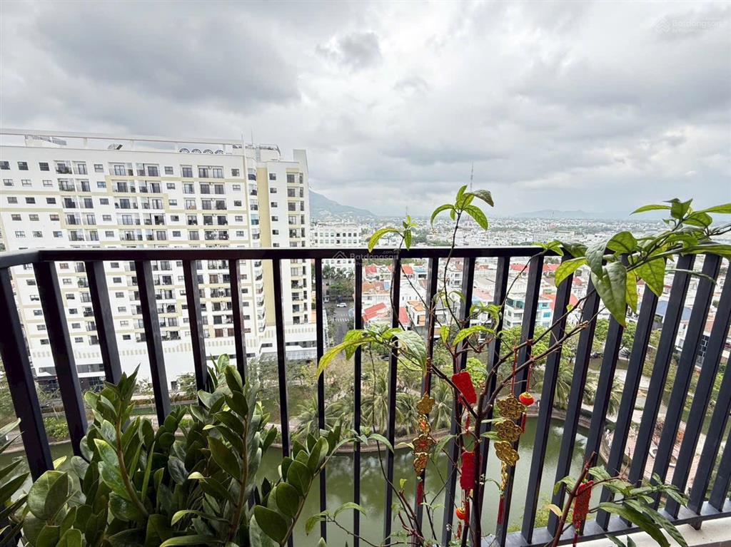 Bán căn hộ ct3 vĩnh điềm trung 3 phòng ngủ giá 4,9 tỷ sổ hồng chính chủ