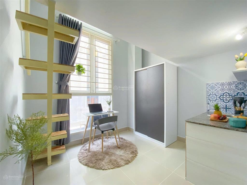 Chính chủ cho thuê gác có cửa sổ trời ngay lê quang định  phan văn trị  phạm văn đồng