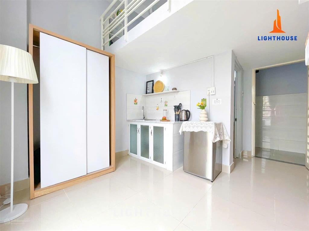 Chính chủ cho thuê gác có cửa sổ trời ngay lê quang định  phan văn trị  phạm văn đồng