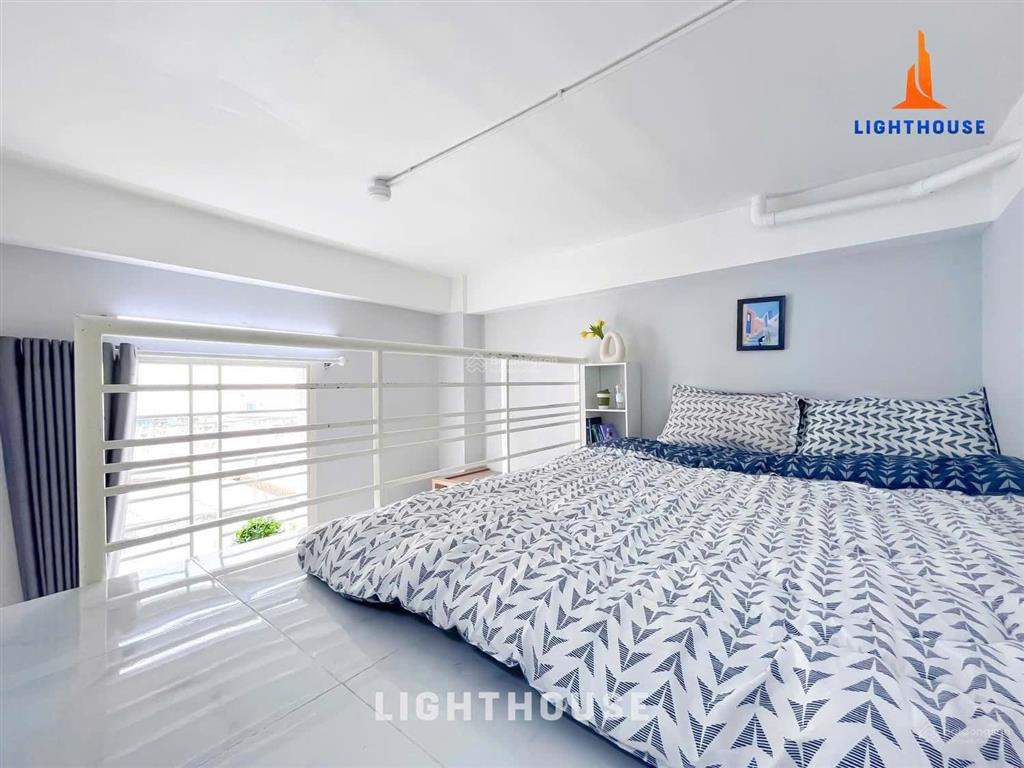 Chính chủ cho thuê gác có cửa sổ trời ngay lê quang định  phan văn trị  phạm văn đồng