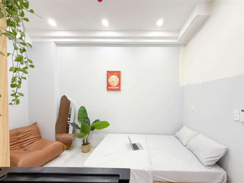 Studio ban công ngay tô hiến thành  đh bách khoa  thành thái đi quận 5, quận 3