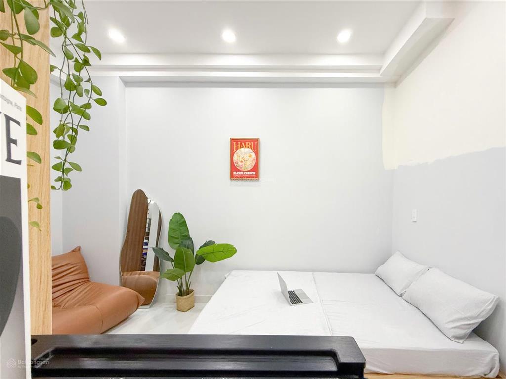 Studio ban công ngay tô hiến thành  đh bách khoa  thành thái đi quận 5, quận 3