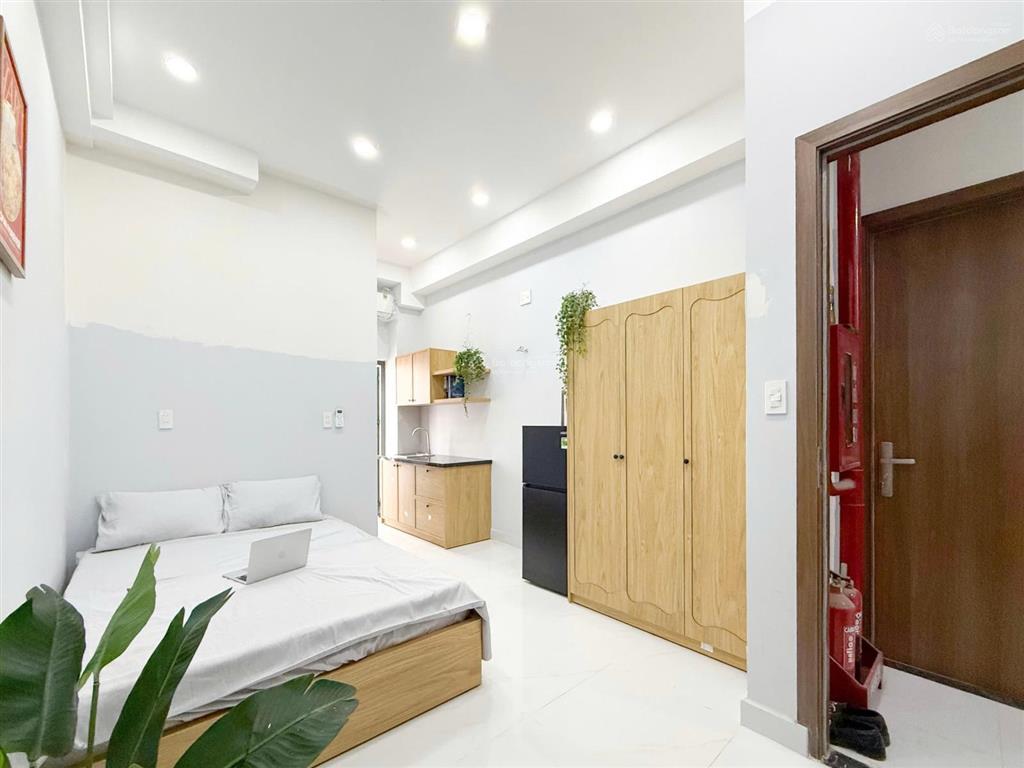 Studio ban công ngay tô hiến thành  đh bách khoa  thành thái đi quận 5, quận 3