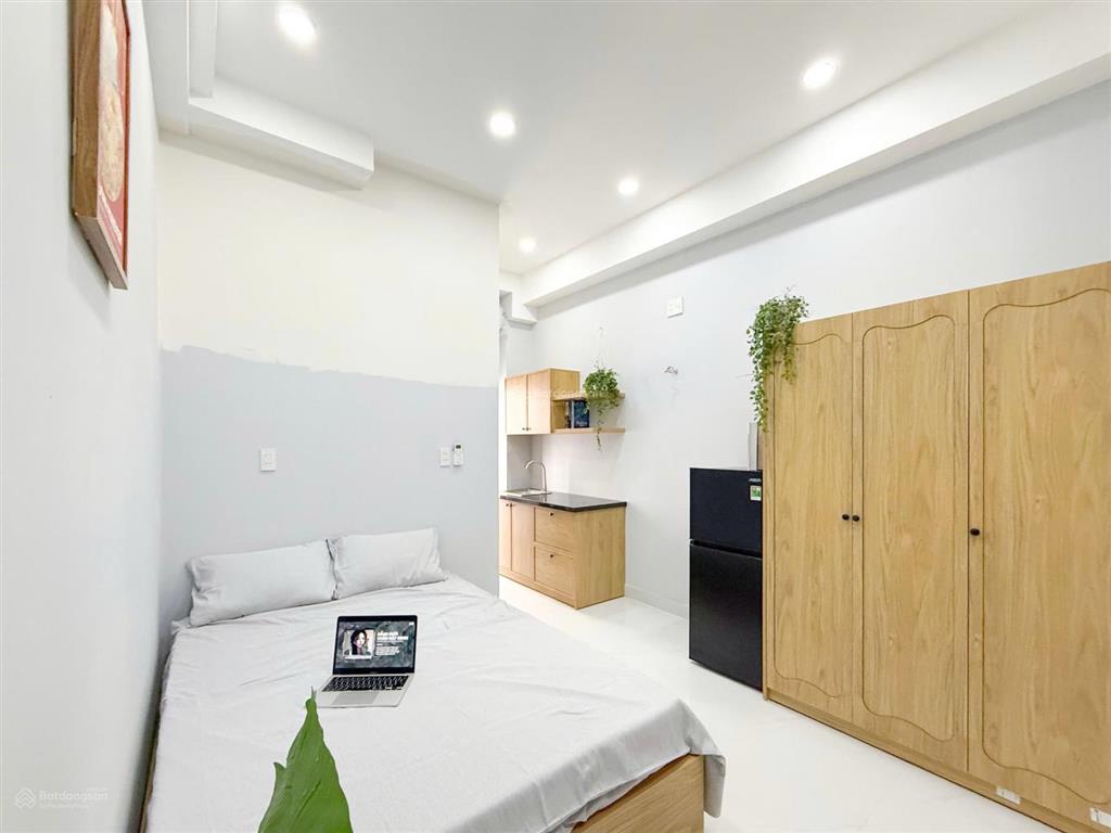 Studio ban công ngay tô hiến thành  đh bách khoa  thành thái đi quận 5, quận 3