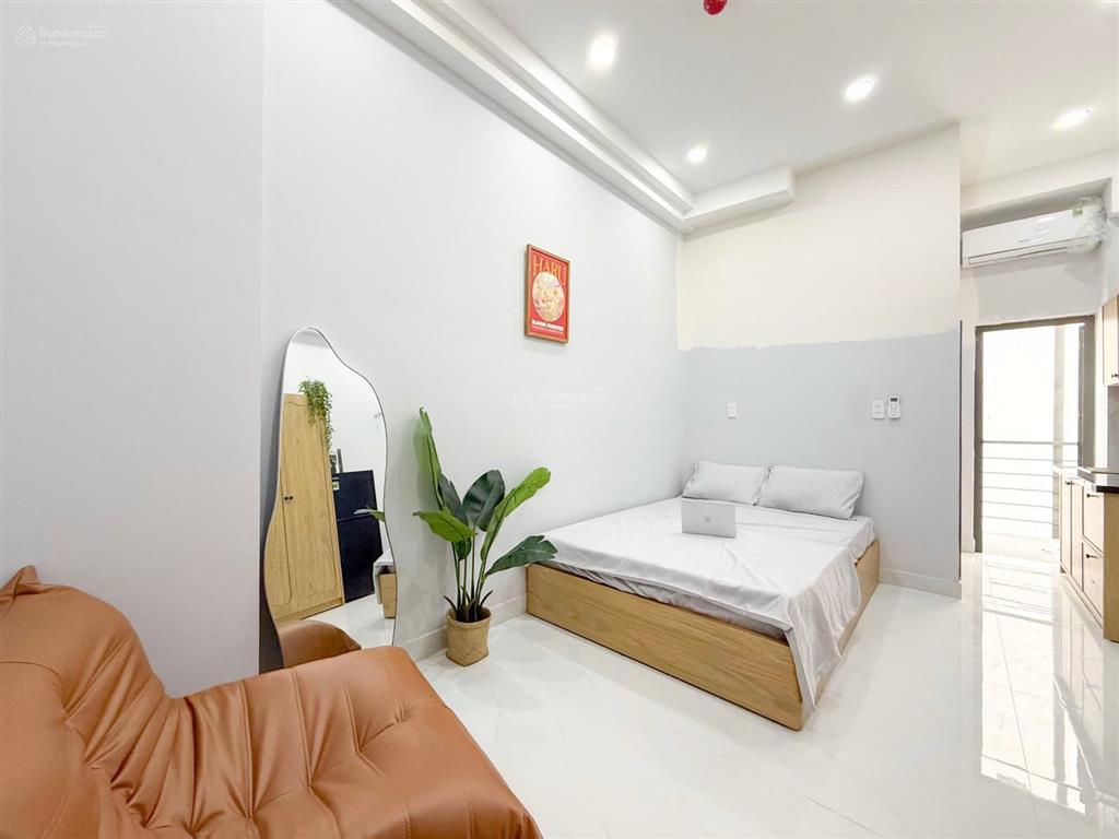 Studio ban công ngay tô hiến thành  đh bách khoa  thành thái đi quận 5, quận 3