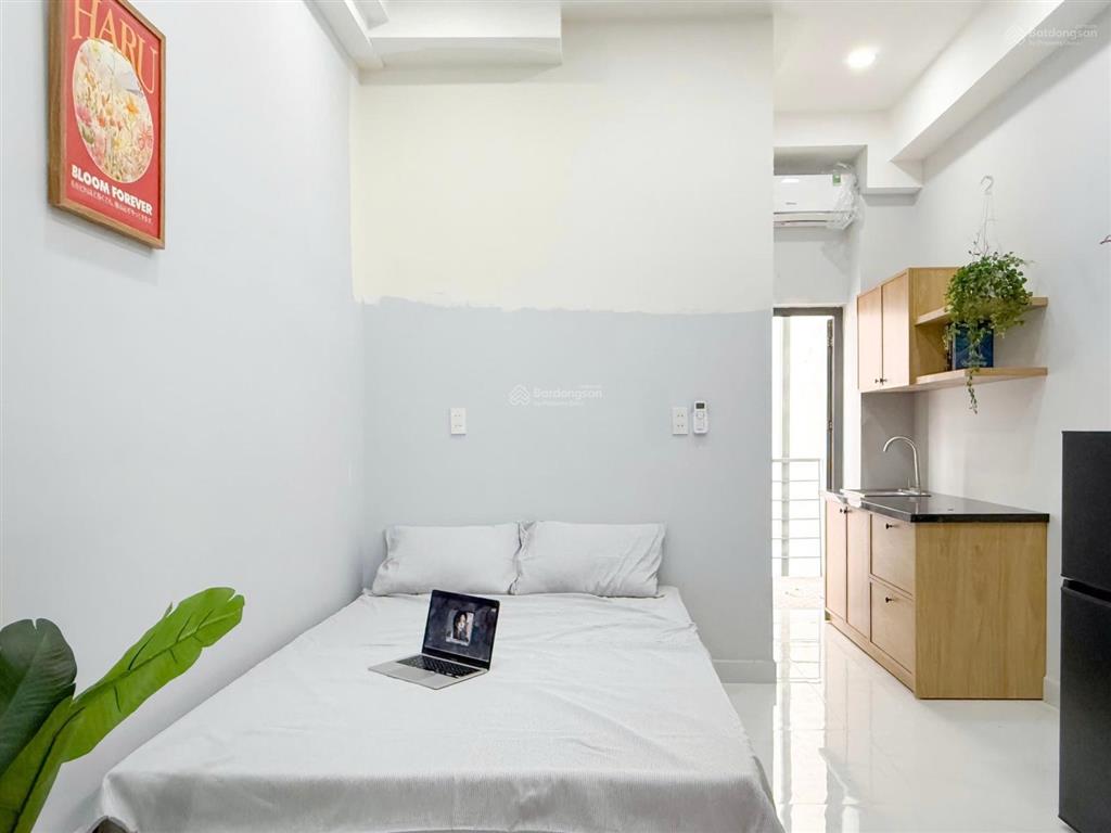 Studio ban công ngay tô hiến thành  đh bách khoa  thành thái đi quận 5, quận 3