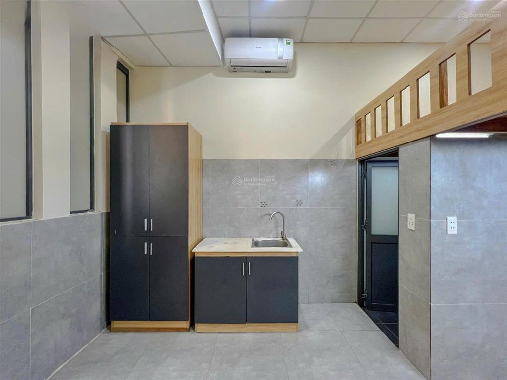 Ngay đh văn lang, đh công nghiệp  emart phan văn trị đi dương quảng hàm, nguyễn văn lượng
