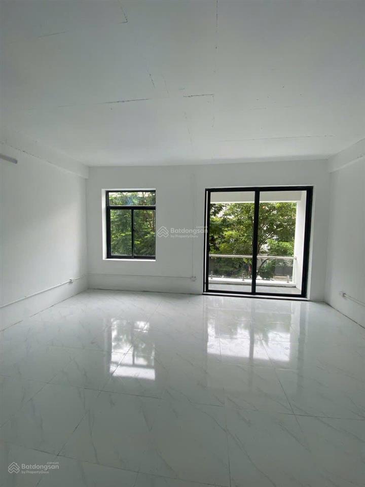 Chỉ 18triệu/tháng cho thuê nhà 4 tầng 120m*4 tại kđt geleximco lê trọng tấn, dương nội