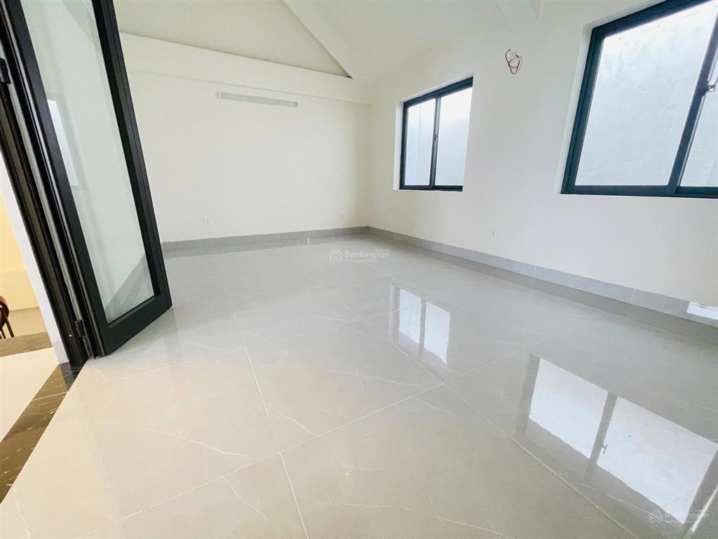 Cho thuê nhà đẹp khu geleximco lê trọng tấn giá chỉ 28tr/th