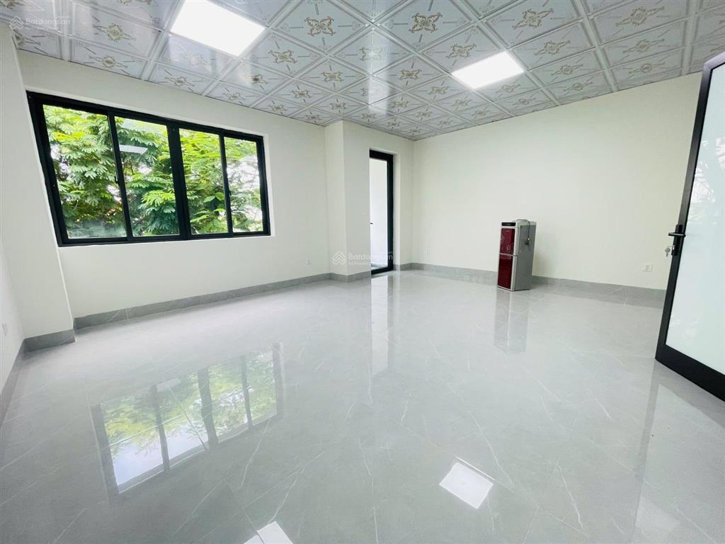 Cho thuê nhà đẹp khu geleximco lê trọng tấn giá chỉ 28tr/th
