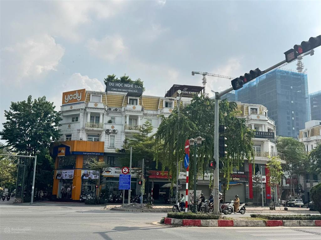 Bán shophouse mặt lê trọng tấn, dương nội 105m*5 tầng, nhà hoàn thiện có thang máy giá chỉ 30 tỷ