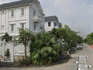 Chính cần bán căn biệt thự bắc ninh góc vườn hoa  lưng tựa bể bơi