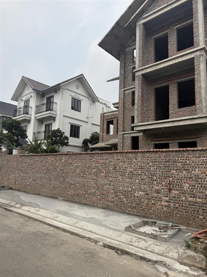 Cần bán biệt thự lớn giáp hà nội  363 m2465 m2 tại bắc ninh