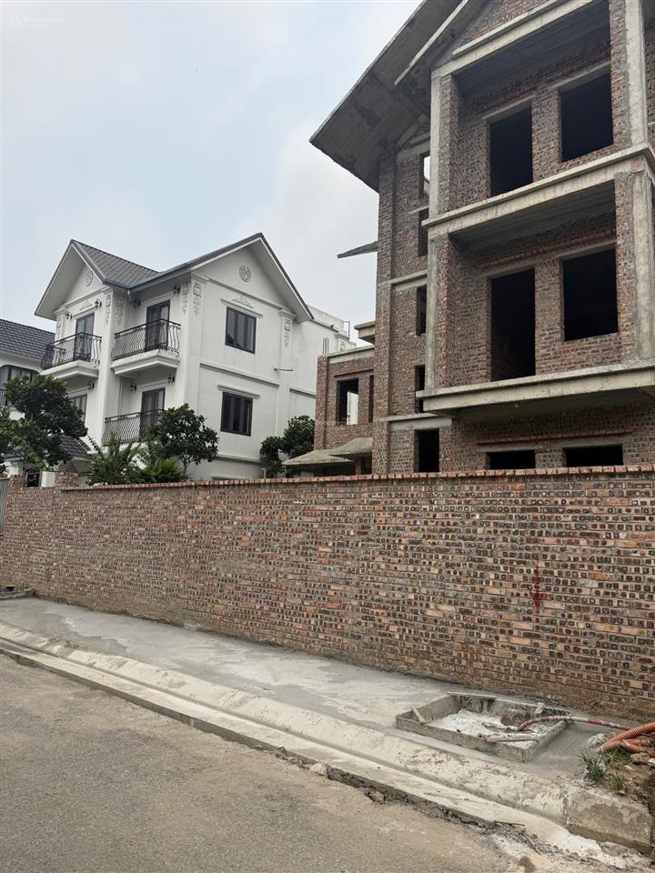 Chính chủ gửi bán căn biêt thự đơn lập  sang trọng tại hoàn sơn  bắc ninh