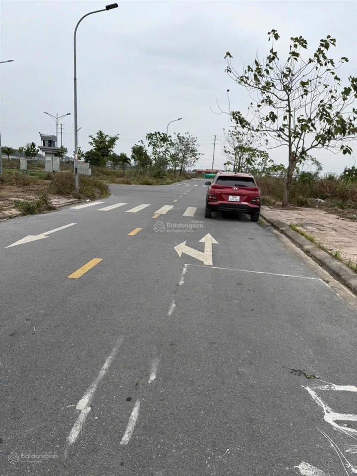 Chính chủ gửi bán lô đất đẹp sau lưng uỷ ban xã phật tích