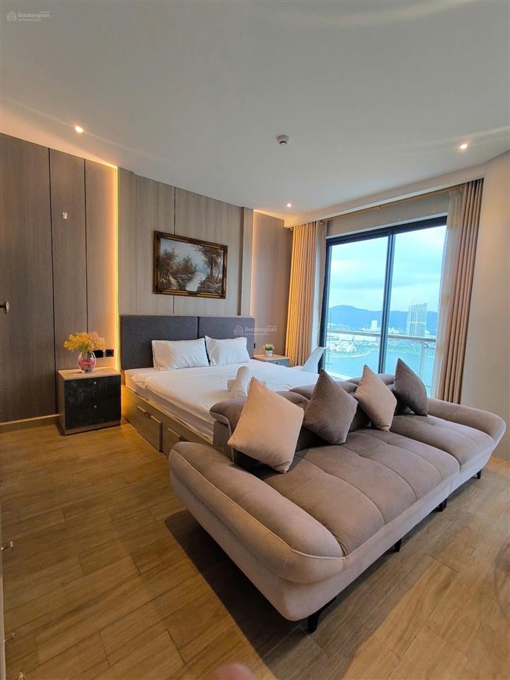 Chính chủ cần bán gấp 1 pn hướng tây nam giá 3 tỷ1xx chủ cần bán gấp có thể thương lượng giá tốt