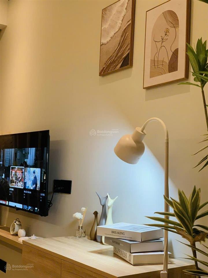 Cần bán gấp studio tòa b view biển, tầng trung