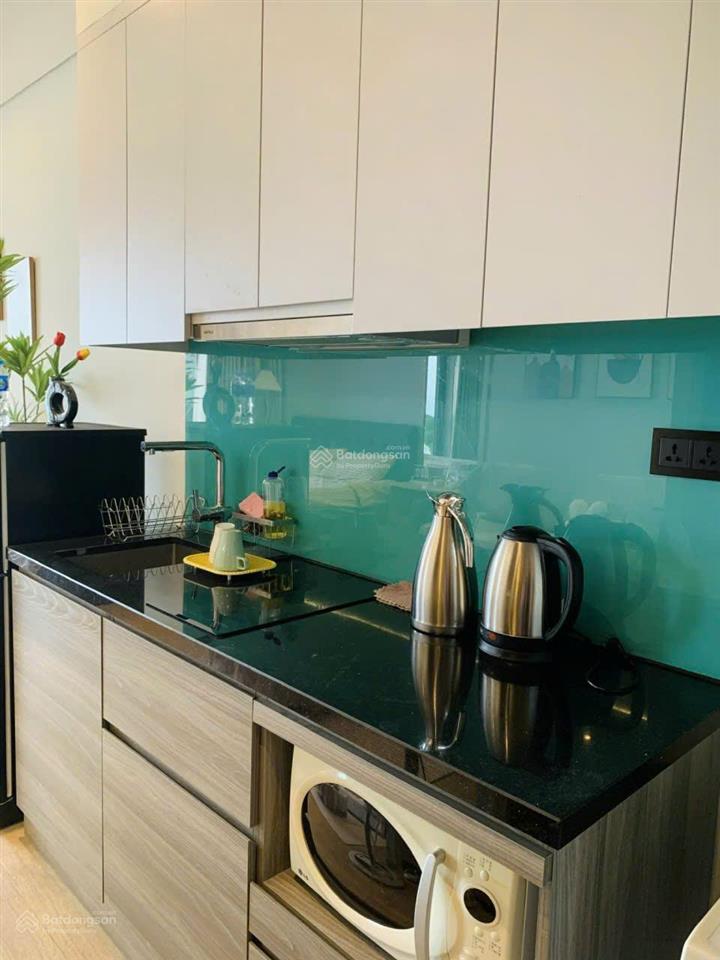 Cần bán gấp studio tòa b view biển, tầng trung