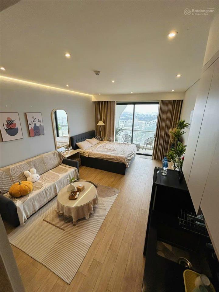 Cần bán gấp studio tòa b view biển, tầng trung