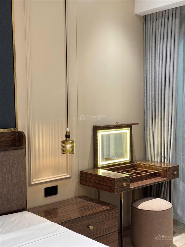 Cần cho thuê 3 pn citadines tầng cao ban công rộng