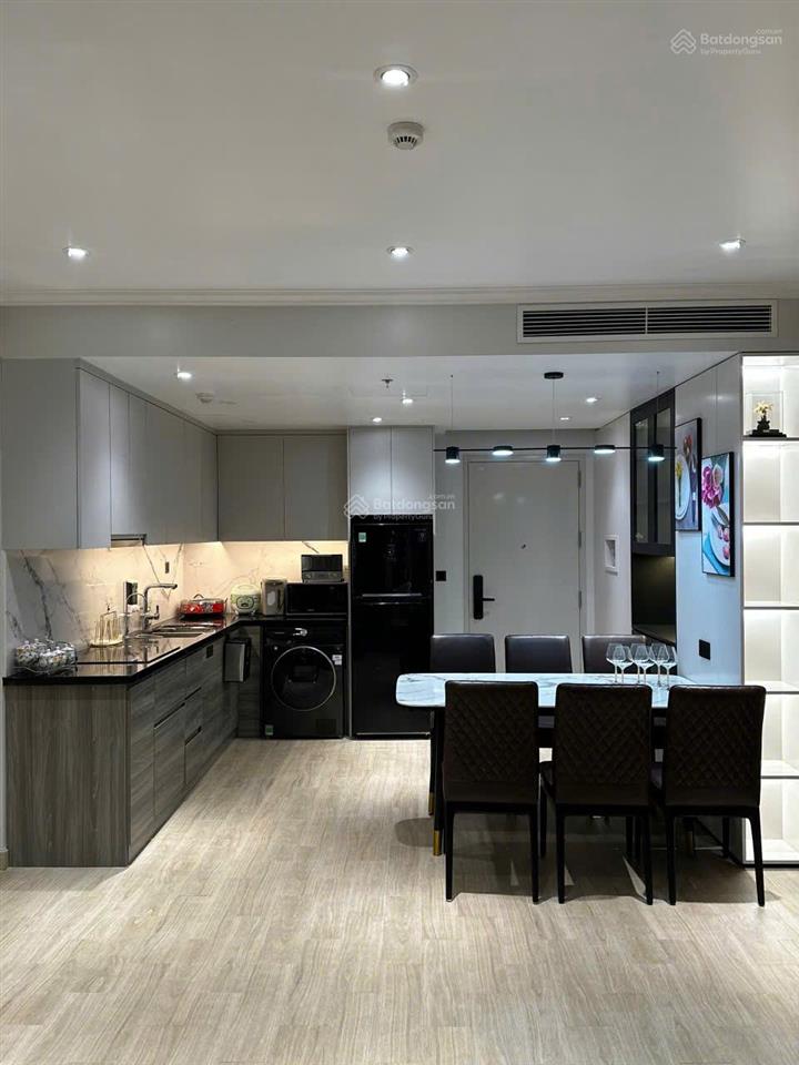 Cần cho thuê 3 pn citadines tầng cao ban công rộng